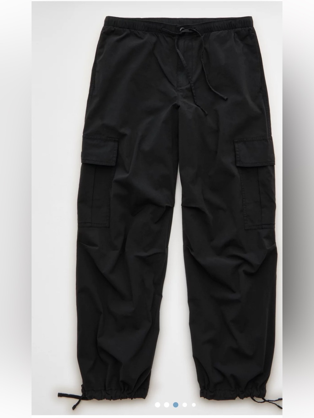 AE Low-Rise Baggy Cargo Parachute Pant - Picture 3 of 9
